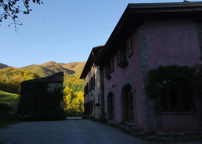Alojamento de Acomodação e Pequeno-almoço Fattoria La Guedrara 3*